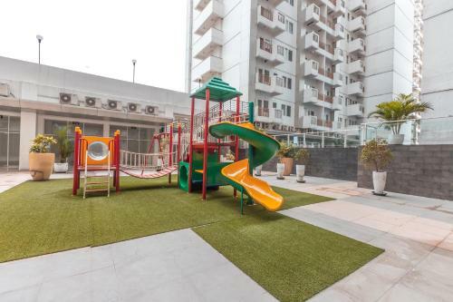 Hotel Oyo 1948 Apartement Sentul Tower
