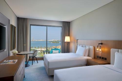 Doubletree By Hilton Sharjah Waterfront Hotel And Residences