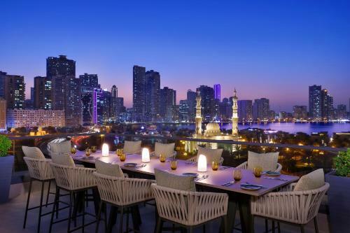 Doubletree By Hilton Sharjah Waterfront Hotel And Residences
