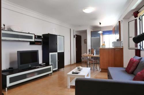 Beautiful Penthouse With Pool And Sea Views