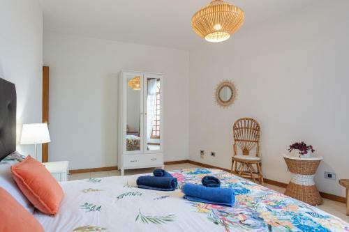 Villa The Yellow House Climatized Pool - Solarium - Parking