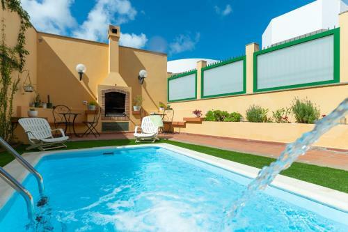 Villa The Yellow House Climatized Pool - Solarium - Parking