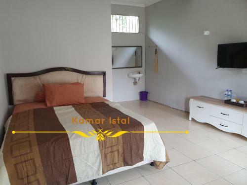 Hotel Kampung Istal Bogor