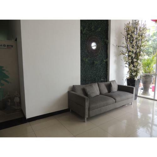 Hotel Reva Room On Gunung Putri Square Apartment