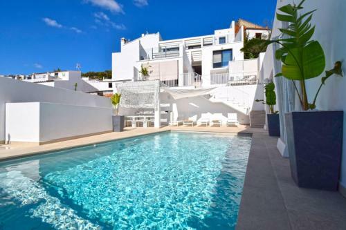 Villa Stunning, Luxury Home In Gaucin Town, Heated Pool