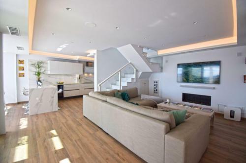 Villa Stunning, Luxury Home In Gaucin Town, Heated Pool