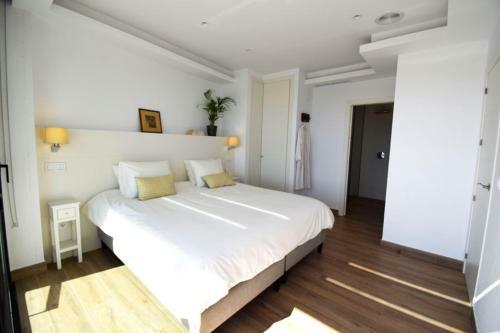 Villa Stunning, Luxury Home In Gaucin Town, Heated Pool