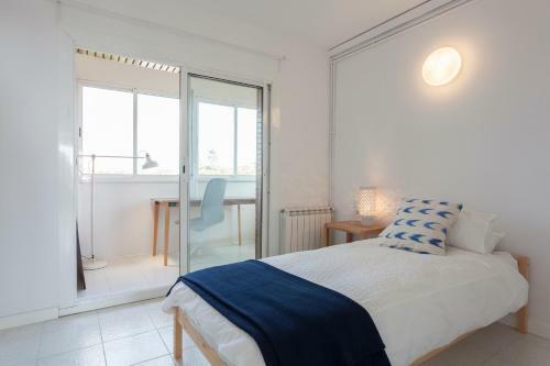 Gava Mar- Castelldefels Beachfront Apartment- Direct Access To The Beach