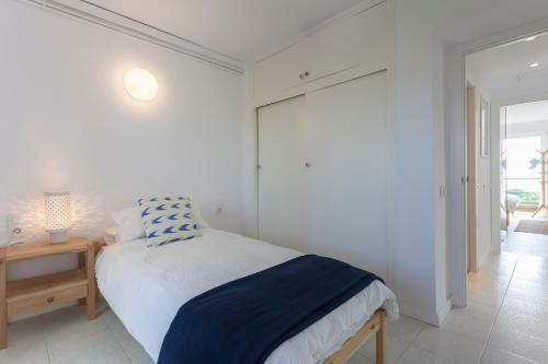 Gava Mar- Castelldefels Beachfront Apartment- Direct Access To The Beach