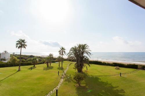 Gava Mar- Castelldefels Beachfront Apartment- Direct Access To The Beach