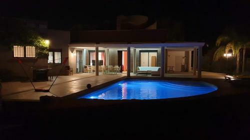 Villahuerta,es Pool And Jacuzzi, Just For Quiet People
