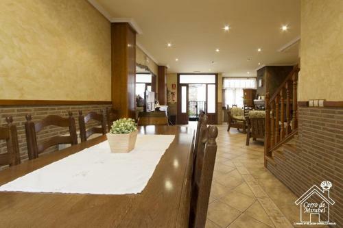 Agroturismo Casa Rural Cerro De Mirabel