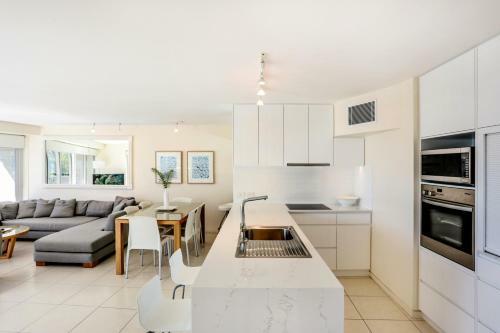 Aparthotel Little Cove Court