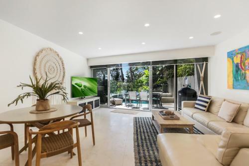 Aparthotel Little Cove Court