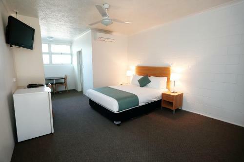 Motel Q Express