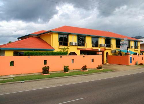 Cedar Lodge Motel