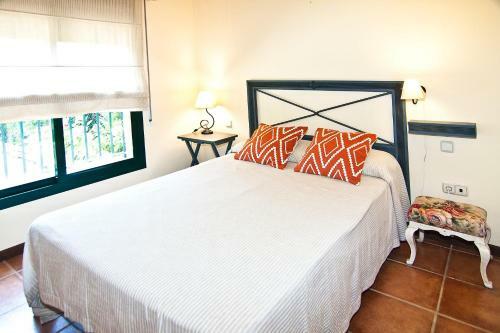 Villa Maria Your Luxury Retreat With A Quiet Pool