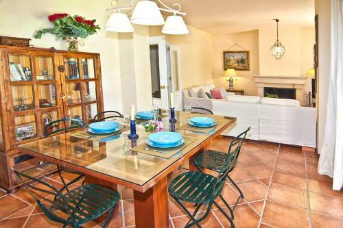 Villa Maria Your Luxury Retreat With A Quiet Pool