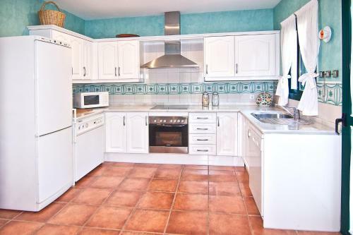 Villa Maria Your Luxury Retreat With A Quiet Pool