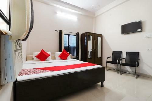 Oyo Flagship 45992 Hotel Royal