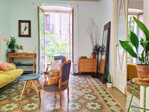Suite Con Sal�n Privado En La Rambla