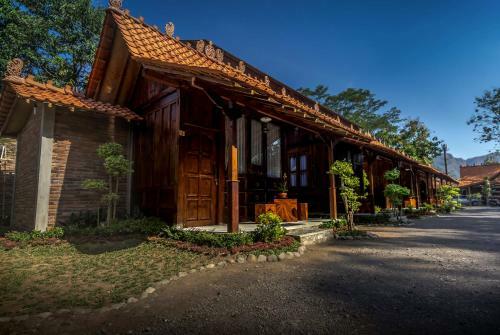 Hotel The Omah Borobudur