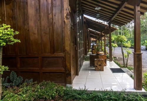 Hotel The Omah Borobudur