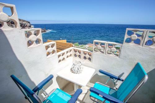 Casa Del Cueva With Stunning Ocean View