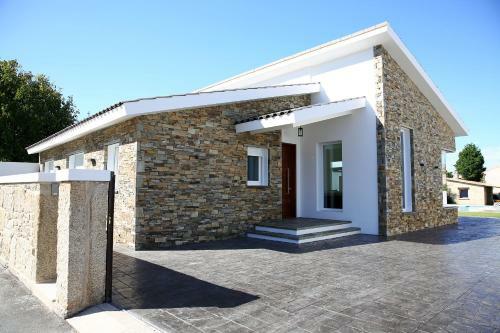 Casa Rural Con Piscina Vi�a De Millan