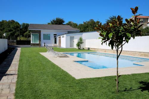 Casa Rural Con Piscina Vi�a De Millan