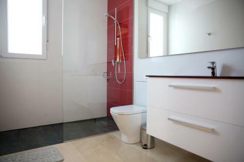 Casa Rural Con Piscina Vi�a De Millan