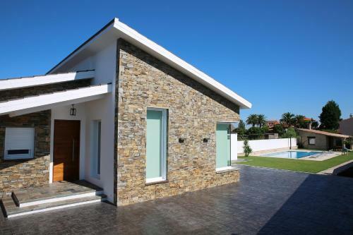 Casa Rural Con Piscina Vi�a De Millan