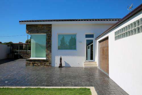 Casa Rural Con Piscina Vi�a De Millan