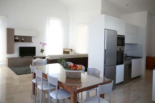 Casa Rural Con Piscina Vi�a De Millan