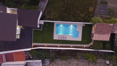 Casa Rural Con Piscina Vi�a De Millan