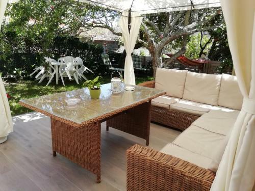 Apartamento Jardin, Terraza Y Barbacoa