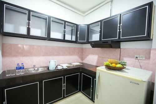 Hotel Maple Tree Residencies