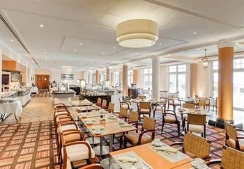 Hotel Praia Del Rey Marriott Golf And Beach Resort