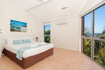 Aparthotel Glen Eden Beach Resort