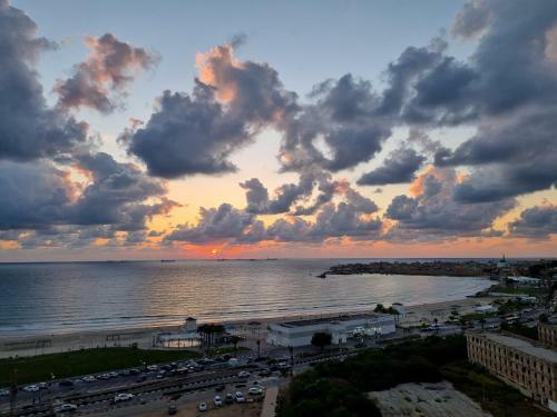 Apartamento Beachfront Gallery