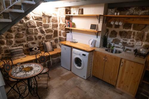 Duplex Apartment In Old Acre - One Thirty One