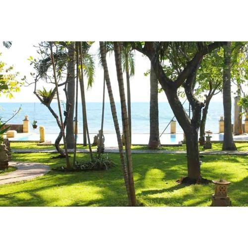 The Ning Beach Front Villa