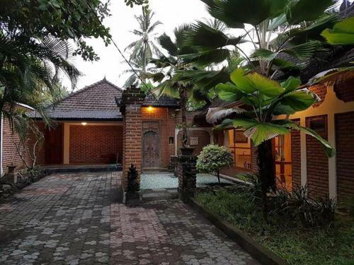 The Ning Beach Front Villa