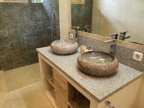 Hotel Inbalance Resort