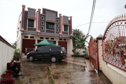 Hotel Oyo 90982 D'rizs Homestay
