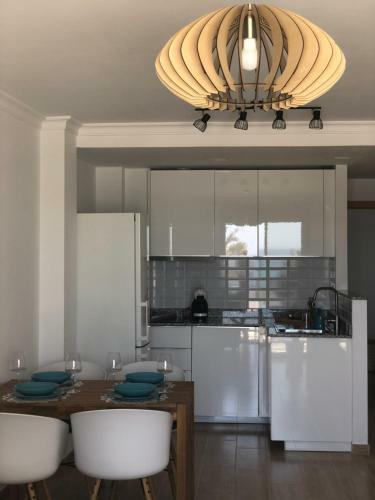 Apartamento Lujoso Con Vista Al Mar
