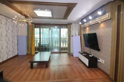 Gyeongju Raspberry Pension