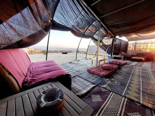 Desert View Experience - Private Villa On The View With A Bedouin Tent