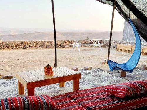 Desert View Experience - Private Villa On The View With A Bedouin Tent