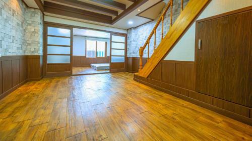 Songrim Hanok Pension